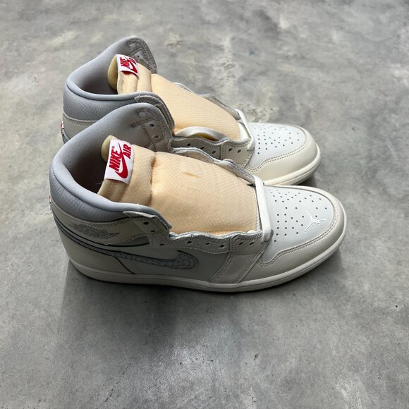 Nike Air Jordan 1 High OG Men's Sail University Red IH4363 100 - New - Picture 3 of 6